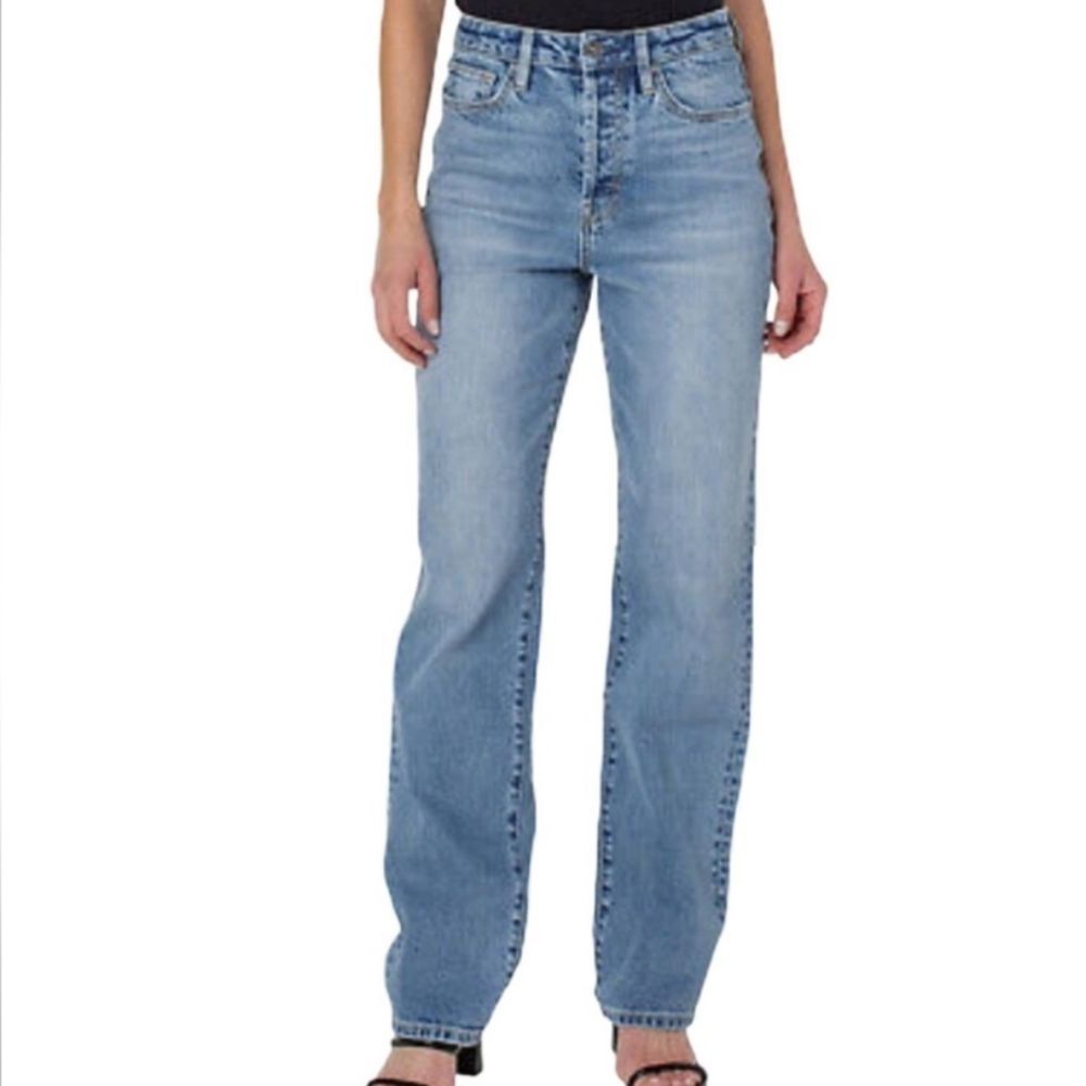 Earnest Sewn Parker 90s Vintage Style Light Wash Straight Leg Button Fly Jeans